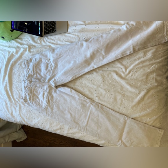 White jeans, size 23, from dynamite - Picture 2 of 3